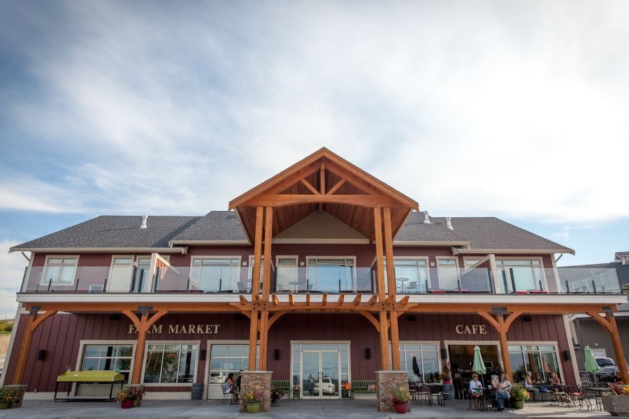 Hillcrest Farm Market B&B in Kelowna, Canada